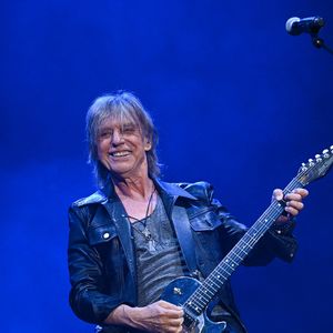 Jean-Louis Aubert sur scène lors du festival des Francofolies 2021 à la Rochelle, France, le 10 juillet 2021.
MPP / Bestimage
