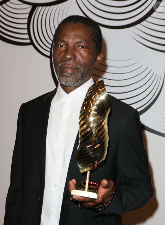 Isaach de Bankole - Valois de l’acteur : Isaach de Bankolé dans « Muganga, celui qui soigne » - Cérémonie de remise des prix lors de la 18ème édition du Festival du Film Francophone d'Angoulême (FFA) le 30 août 2025 à Angoulême.
© Guirec Coadic / Bestimage