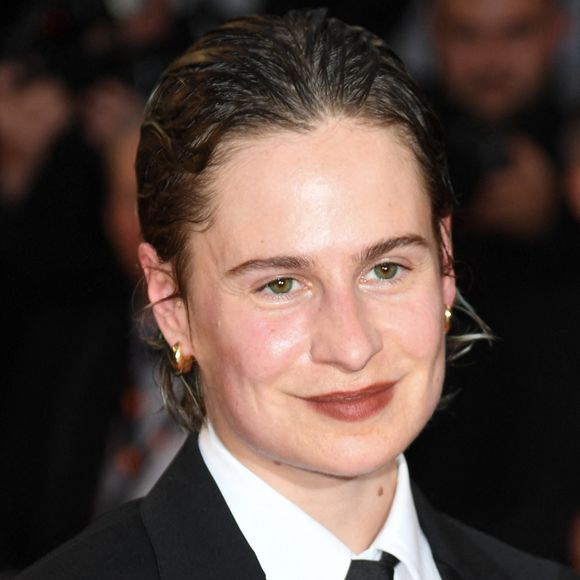 Depuis sa naissance à Nantes, Héloïse Adélaïde Letissier a séduit le public avec sa singularité vocale et ses pas de danse à la Michael Jackson...

Christine And The Queens aka Redcar Rahim assiste à la première de Die My Love à Cannes, France, dans le cadre du 78e Festival de Cannes. Photo par Aurore Marechal/Abaca