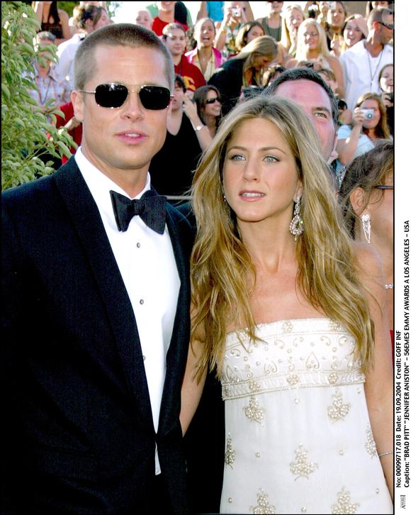 Brad Pitt et Jennifer Aniston lors de la 56e cérémonie des Emmy Awards à Los Angeles 

GOFF INF / BESTIMAGE