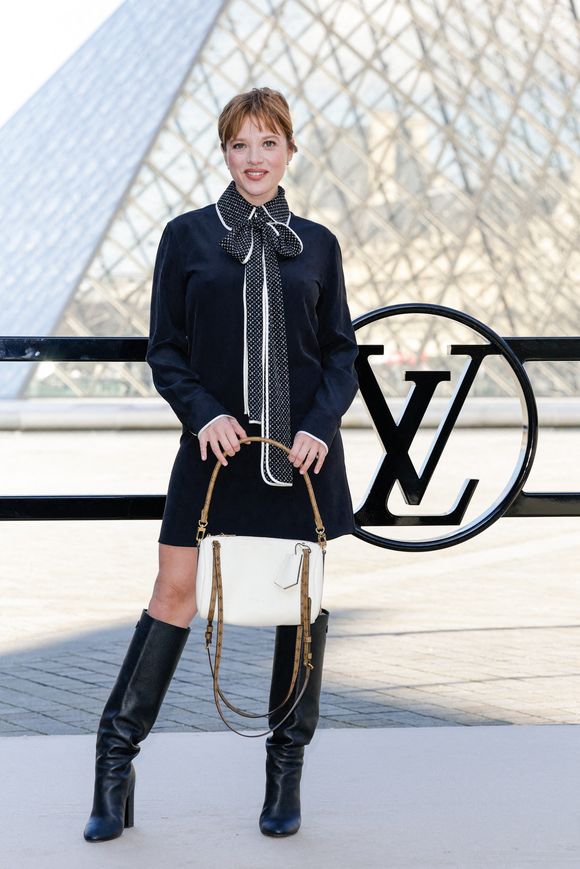 Jella Haase au photocall du défilé Louis Vuitton "Collection Femme Prêt-à-Porter Automne/Hiver 2026-2027" lors de la Fashion Week de Paris, le 10 mars 2026

© Olivier Borde / Bestimage