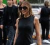 “Beaucoup plus radieuse depuis qu’elle est libre !” ou encore “Elle n’a jamais été aussi belle et épanouie je trouve !”
Clotilde Courau - Les célébrités au défilé AMI "Collection Homme Prêt-à-Porter Printemps/Eté 2026" lors de la Fashion Week de Paris, le 25 juin 2025
© Thibault Duboucher / Bestimage
