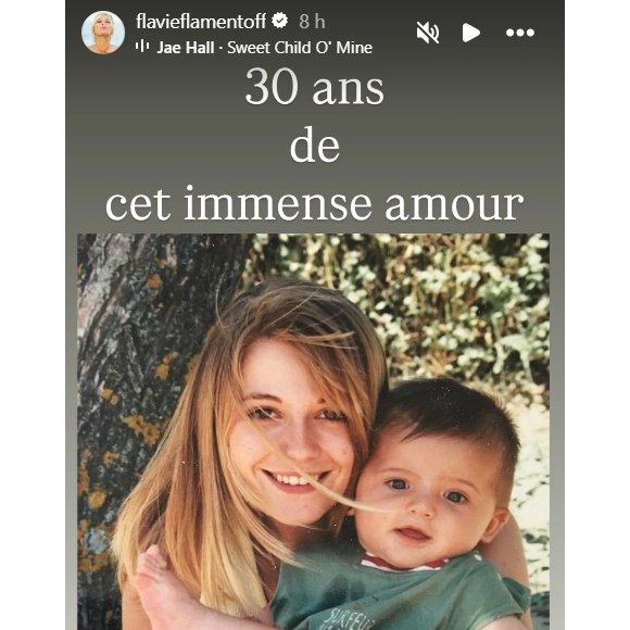 Ce mardi 23 décembre, son fils aîné Antoine Flament a 30 ans.

Flavie Flament fête le 30e anniversaire de son fils Antoine Flament.
