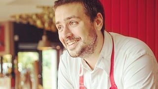 Quentin Bourdy (Top Chef) redonne vie à un tout petit village avec l'ouverture de son nouveau restaurant familial