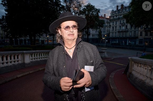 Le Savoyard est revenu sur les traces de son enfance en ouvrant un restaurant luxueux dans la station de Mégève. 

Marc Veyrat au Diner des Grands Chefs avant le Sirha 2021 à Lyon, France, le 26 septembre 2021. Photo par Julien Reynaud/APS-Medias/ABACAPRESS.COM