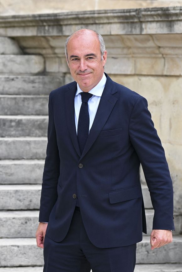Mardi 8 juillet, il a dénoncé sur X (ex-Twitter) la curiosité malsaine de certains qui cherchent à tout prix les raisons du suicide d'Olivier Morleix.

Info - Le député LR Olivier Marleix a mis fin à ses jours - Olivier Marleix - Les députés élus aux dernières élections législatives arrivent à l'Assemblée Nationale à Paris le 8 juillet 2024. © Michael Baucher / Panoramic / Bestimage