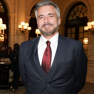 L'animateur affirme ne pas être millionnaire malgré sa carrière télévisée.
Exclusif - Olivier Minne - Soirée de Gala caritative des Invincibles au profit de la recherche contre la maladie de Charcot à l'InterContinental Paris Le Grand le 9 avril 2026.© Coadic Guirec/Bestimage