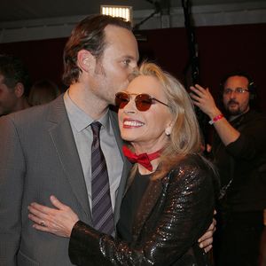 En France, à Paris, Véronique SANSON et son fils Christopher STILLS (Chris STILLS) lors des 28ème VICTOIRES DE LA MUSIQUE 2013 au Zénith. Le 8 février 2013 © Christophe Aubert via Bestimage