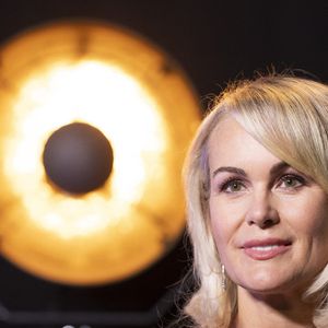 Laeticia Hallyday - Enregistrement de l'émission "La chanson secrète", présentée par N.Aliagas et diffusée le 1er décembre sur TF1
© Guillaume Gaffiot-Cyril Moreau / Bestimage