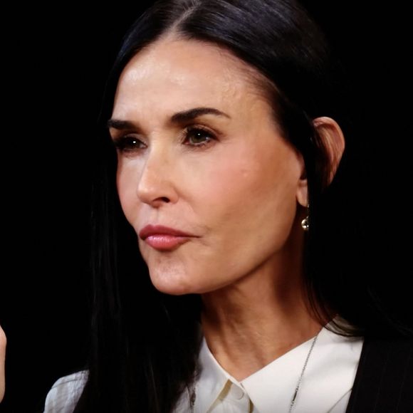Très présente aux côtés du père de ses filles diagnostiqué dément, Demi Moore vient de donner des nouvelles de Bruce Willis 

Los Angeles, Californie  - Demi Moore