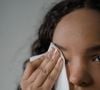 Le nettoyage quotidien constitue la base indispensable de tout rituel dermatologique réussi.