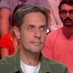 Il a profité de ce séjour pour écrire les premiers morceaux de son prochain album.

Grand Corps Malade sur la plateau de l'émission "Quotidien"