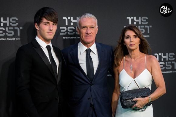 Didier Deschamps, sa femme Claude et leur fils Dylan - Les célébrités arrivent à la cérémonie des Trophées Fifa 2018 au Royal Festival Hall à Londres, Royaume Uni, le 25 septembre 2018. © Cyril Moreau/Bestimage