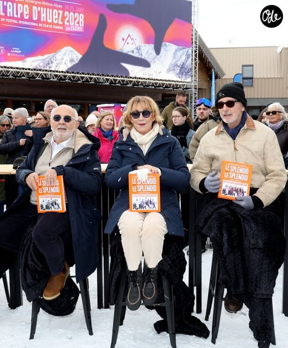 Gérard Jugnot, Marie-Anne Chazel et Thierry Lhermitte - Séance de dédicaces du livre "Le Splendid par le Splendid" à l'occasion du 29ème Festival International du Film de Comédie de l'Alpe d'Huez le 23 Janvier 2026. © Dominique Jacovides/Bestimage