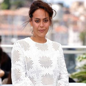 Amel Bent pose au photocall de 'My Brother' lors du 78ème Festival de Cannes au Palais des Festivals à Cannes, France, le 22 mai 2025. © DPA/ABACA
