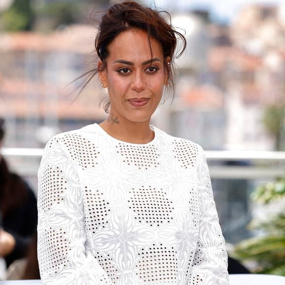 Amel Bent pose au photocall de 'My Brother' lors du 78ème Festival de Cannes au Palais des Festivals à Cannes, France, le 22 mai 2025. © DPA/ABACA