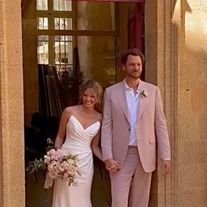 Le couple a célébré son union entouré de leurs proches dans une atmosphère joyeuse et intimiste...

Exclusif -  Mariage d'Eric Antoine et Gennifer Demey à Aix-en-Provence le 30 août 2025.