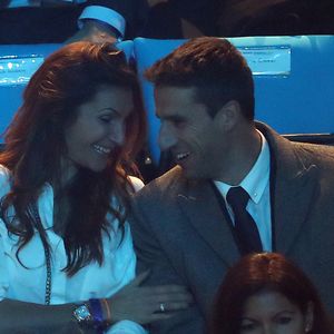 Tony Estanguet et sa femme Laetitia lors du match d'ouverture du mondial de handball, la France contre le Brésil à AccorHotels Arena à Paris, France, le 11 janvier 2017. La France remporte le match 31 à 16. © Cyril Moreau/Bestimage