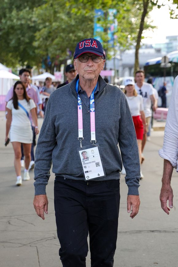 Bill Gates à son arrivée à l'Arena Bercy à Paris pour les épreuves de gymnastique artistique, lors des Jeux Olympiques Paris 2024. Le 29 juillet 2024. Backgrid USA / Bestimage