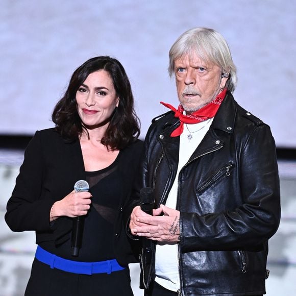 Exclusif - Surprises - Olivia Ruiz et Renaud - Enregistrement de l'émission "La chanson secrète", présentée par N.Aliagas et diffusée le 1er décembre sur TF1
© Guillaume Gaffiot-Cyril Moreau / Bestimage