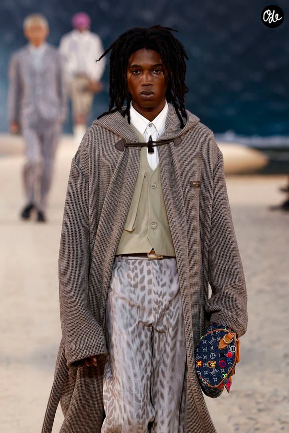 Défilé de mode Louis Vuitton Prêt à Porter Collection Homme Printemps/Été 2027 lors de la Fashion Week de Paris, à la Cité Internationale Universitaire de Paris, France, le 23 juin 2026. © Bestimage