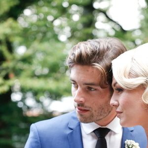 Exclusif - Katrina Patchett et Valentin D'Hoore dans les jardins du château - Mariage de Katrina Patchett et Valentin D'Hoore vendredi à 14 h à la mairie de Linselles dans les Hauts-de-France suivi d'une cérémonie civile d'échange d'anneaux, dont le maître de cérémonie était Maxime Dereymez, dans l'orangerie du château du Biez à Pecq en Belgique le 1er septembre 2017. © Philippe Doignon/Bestimage