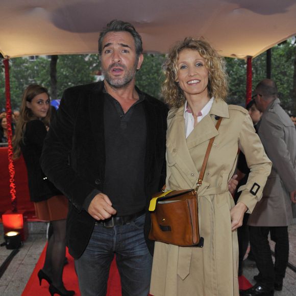 Jean Dujardin et Alexandra Lamy - Avant-première du film "Un bonheur n'arrive jamais seul" au Gaumont Marignan à paris le 15 juin 2012 ©Agence/ Bestimage
