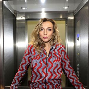 Après des années sans oser danser, elle a finalement vaincu ses complexes grâce à un coach sportif.

Exclusif - Rendez-vous photo avec Amélie Etasse à Paris le 11 mars 2020.

Cedric Perrin / Bestimage
