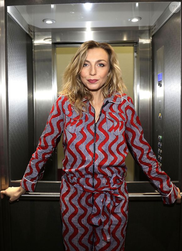 Après des années sans oser danser, elle a finalement vaincu ses complexes grâce à un coach sportif.

Exclusif - Rendez-vous photo avec Amélie Etasse à Paris le 11 mars 2020.

Cedric Perrin / Bestimage