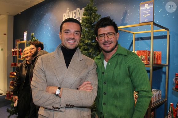Frédéric Merlin, directeur du BHV et Vincent Niclo lors du lancement des rêveries de Noël au BHV / Marais à Paris le 18 novembre 2025.
© Philippe Baldini / Bestimage