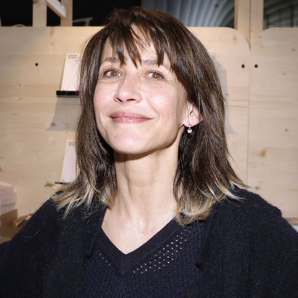 La comédienne s'est révélée durant son adolescence dans le film culte "La Boum"

Sophie Marceau - Festival du Livre de Paris 2023 au Grand Palais Éphémère à Paris le 22 avril 2023.
© Cedric Perrin / Bestimage