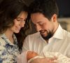 La princesse et son époux sont les parents de deux petites filles.

Le prince héritier de Jordanie, Hussein (ou Al Hussain), tient sa fille nouveau-née, la princesse Iman, avec son épouse, la princesse Rajwa, alors qu'ils quittent l'hôpital King Hussein Medical Centre, à Amman, en Jordanie, le 7 août 2024, quelques jours après la naissance de leur premier enfant. © Royal Palace via Balkis Press/ABACAPRESS.COM