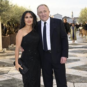 Dimanche 16 août 2026, la star hollywoodienne a publié une vidéo dans laquelle elle tient son petit-fils dans ses bras sur Instagram

Salma Hayek et Francois-Henri Pinault à la 61e Biennale de Venise – Exposition internationale d'art. Dîner de gala Pinault Fondation Cini – Venise, Italie le 6 mai 2026. ©SGPItalia