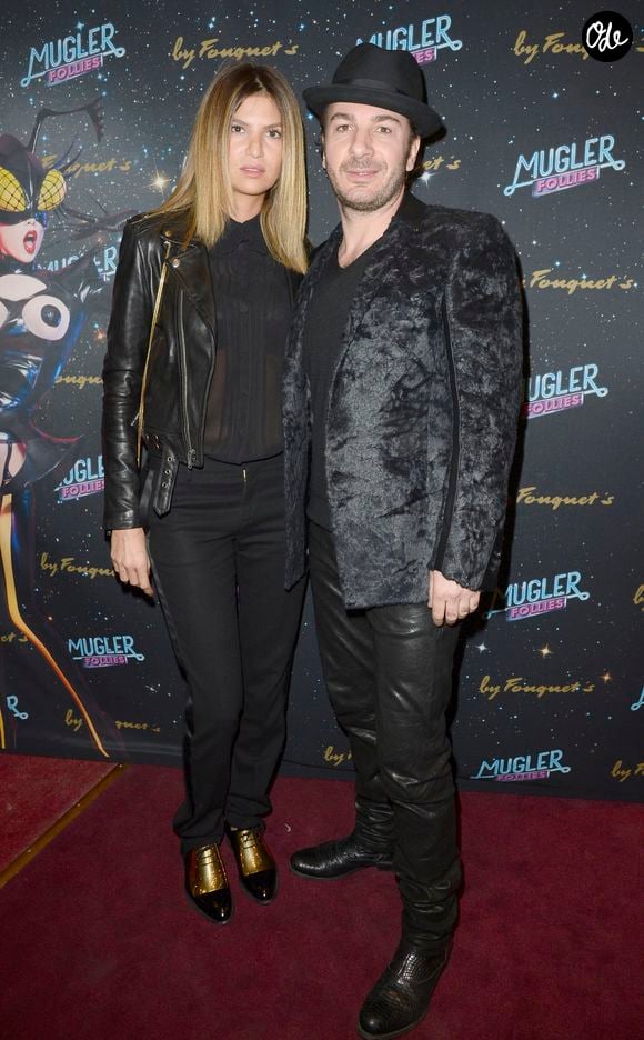 Ce goût prononcé pour l'originalité était déjà présent à la naissance de leur première fille en 2011, joliment prénommée Seven.

Michael Youn et sa compagne Isabelle Funaro - People à la deuxième représentation du spectacle de Thierry Mugler au théâtre Comedia, intitulé « Mugler Follies » à Paris, le 19 décembre 2013. Jacovides / Agence / Bestimage