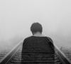 Elle naît souvent de la comparaison avec les autres.

Photo prise par Gabriel / Unsplash