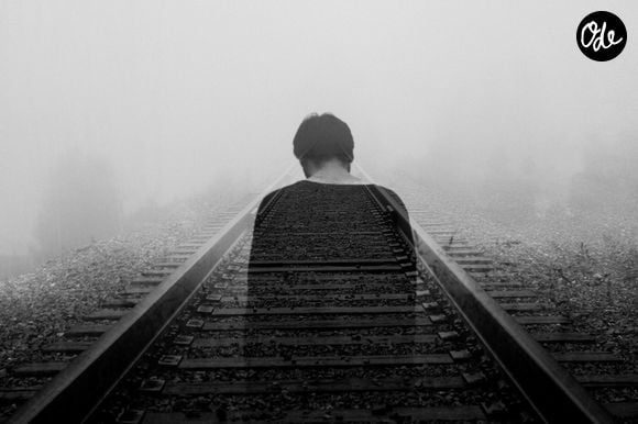 Elle naît souvent de la comparaison avec les autres.

Photo prise par Gabriel / Unsplash