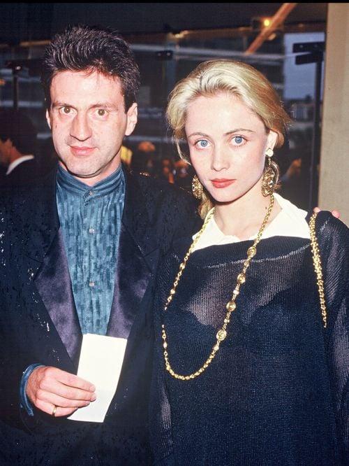 "J'ai eu du mal à m'habituer" : Daniel Auteuil évoque la fin de son histoire avec Emmanuelle Béart, la mère de sa fille Nelly