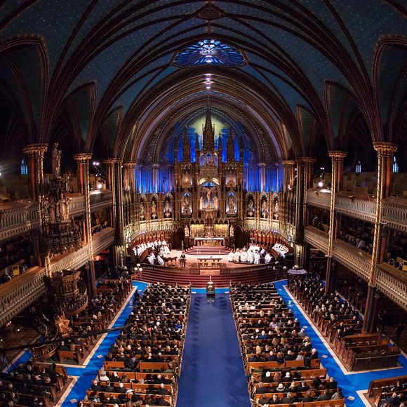 Les funérailles de René Angelil le 22 janvier 2016, à 15h00 à la Basilique Notre-Dame de Montréal.