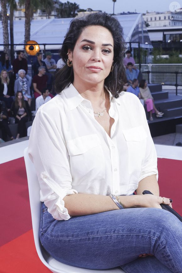 Semi-Exclusif - Lola Dewaere - L'équipe du film "Le petit Nicolas : qu'est-ce qu'on attend pour être heureux" sur le plateau de l'émission "Spéciale Cannes", présentée par D.Burki et diffusée sur Culture Box. Le 20 mai 2022 © Jack Tribeca / Bestimage