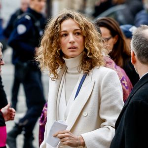 Interviewée par France 3, Olivia, la fille de Rolland Courbis, a annoncé l’organisation d’une nouvelle cérémonie d’hommage à son père, cette fois à Marseille.

Olivia Courbis (fille de R.Courbis) - Arrivées à la cérémonie religieuse en hommage à Rolland Courbis dans l'église de la Madeleine à Paris, France. © Jacovides-Moreau/Bestimage