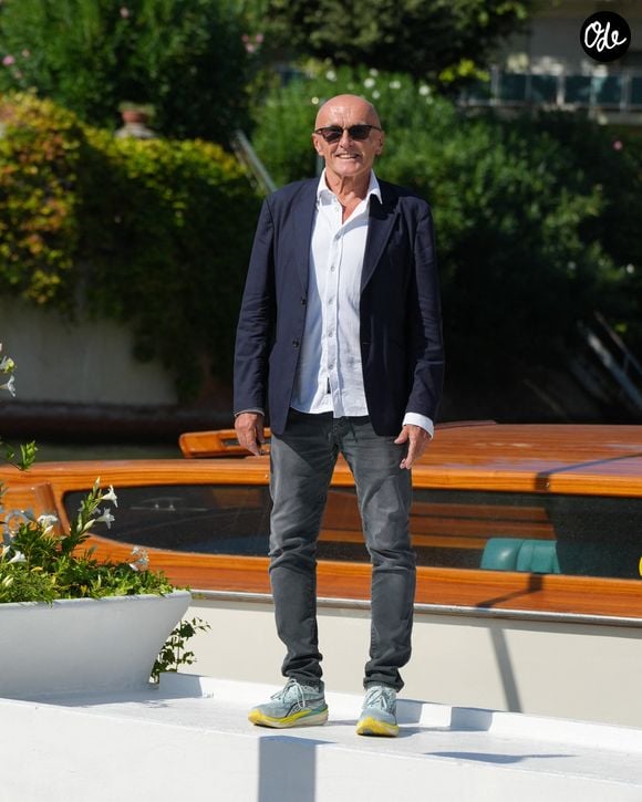 Danny Boyle arrivant à la Mostra de Venise le 1er septembre 2026 © Lucia Sabatelli / Bestimage