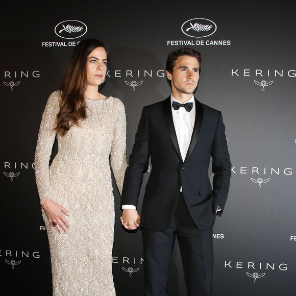 Anouchka Delon et son compagnon Julien Dereims - Photocall de la soirée Kering "Women In Motion Awards", Place de la Castre, lors du 72ème Festival International du Film de Cannes. Le 19 mai 2019
© Denis Guignebourg / Bestimage