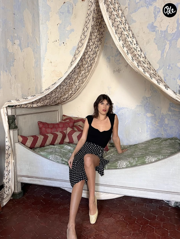Jeanne Damas, fondatrice de la marque Rouje, sur Instagram