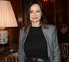 Elle évoque un trouble alimentaire sévère vécu durant sa jeunesse.

Evelyne Bouix - Défilé rétrospectif Nathalie Garçon à l'occasion de ses 35 ans de sa marque lors d'une closing party à l'hôtel Raphael à Paris le 19 novembre 2024. © Coadic Guirec/Bestimage