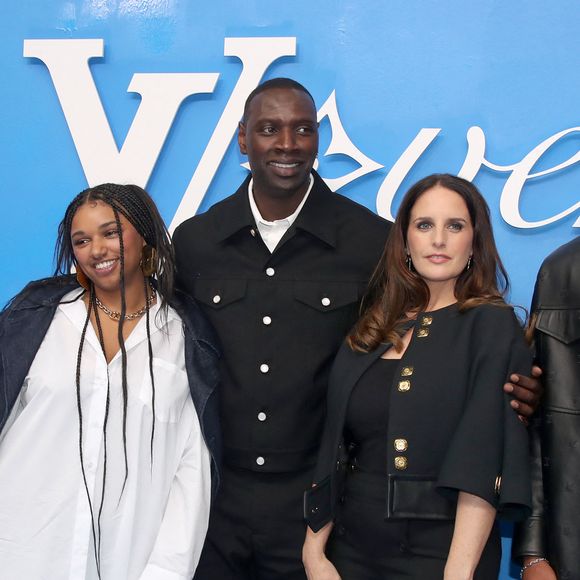 Sabah Sy, Omar Sy, sa femme Hélène Sy et Tidiane Sy - Photocall du Défilé de mode Louis Vuitton Homme, Collection Printemps/Été 2025 dans le cadre de la Fashion Week de Paris, France, le 18 Juin 2024. 

© Bertrand Rindoff / Bestimage