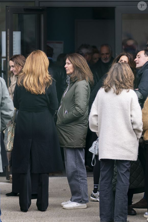 Eléa, la fille unique de Herbert Leonard et Cleo aux obsèques du chanteur Herbert Léonard au crématorium de Saint-Fargeau-Ponthierry, France, le 12 mars 2025. © Bestimage