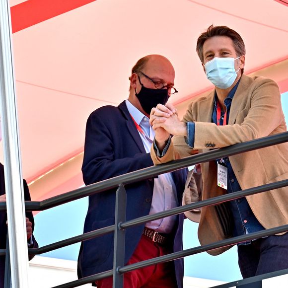 Le prince Serge de Yougoslavie et le prince Emmanuel  Philibert de Savoie durant la seconde journée du 12eme Grand Prix Historique de Monaco. Cet événement se déroule du 23 au 25 avril 2021. Le public, avec une jauge bien définie, a pu prendre place dans les tribunes ce samedi et il en sera de même pour dimanche. Pour cela il faudra être monégasque, ou résident  ou avoir une réservation d'hôtel en Principauté. 
© Bruno Bebert / Bestimage