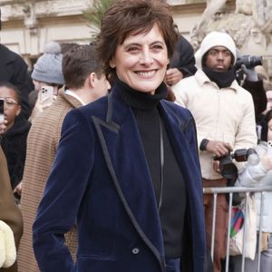 Inès de la Fressange - Arrivées au défilé de mode Schiaparelli Haute Couture printemps/été 2024 (PFW) à Paris le 22 janvier 2024.

© Christophe Aubert via Bestimage