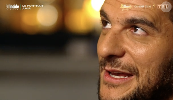 Amir, sur le plateau de 50mn Inside, avec Isabelle Ithurburu. Capture émission de TF1.