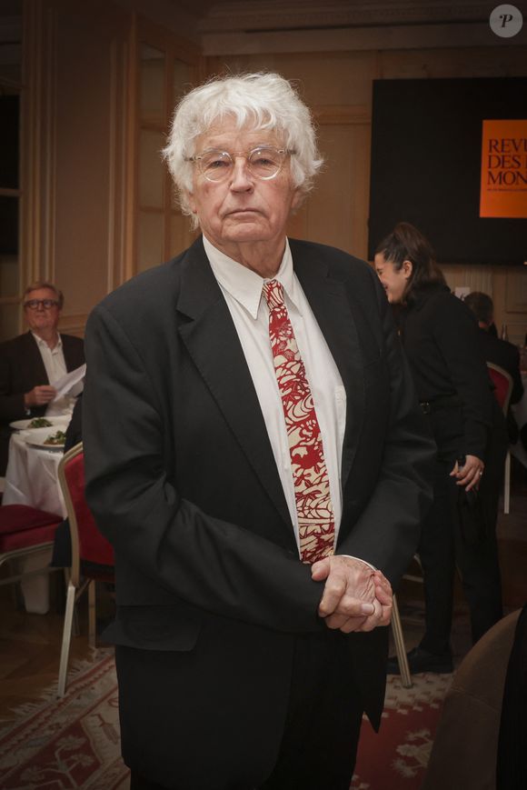 Exclusif - Jean-Jacques Annaud - Dîner de la Revue des Deux Mondes à Paris à la Maison de l'Amérique Latine à Paris le 18 décembre 2024. © Jack Tribeca / Bestimage